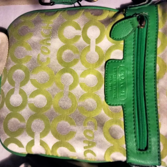 Purses - Picture 9 of 9